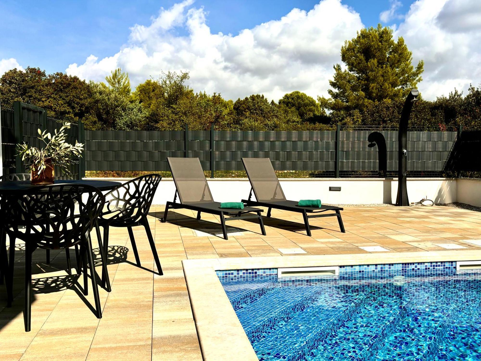 Apartment Agnes With 63 M2 Rooftop Terrace, Grill And Pool Okrug Gornji Buitenkant foto